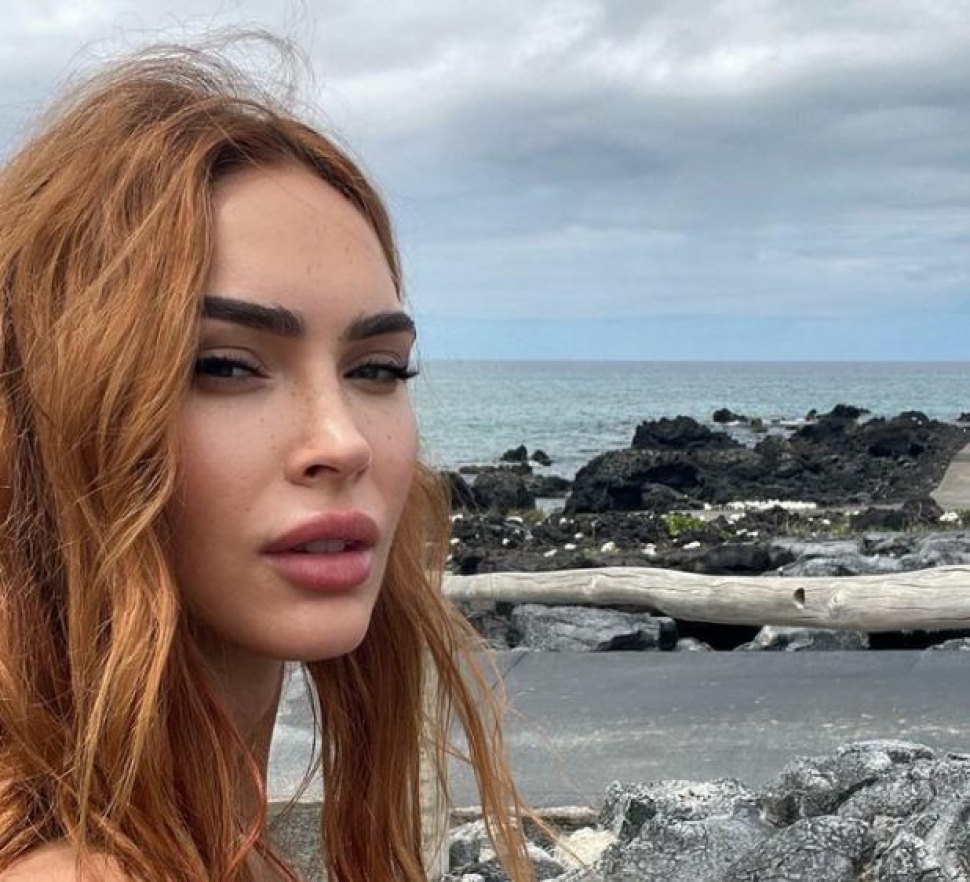 Megan Fox Falatnyi Bikiniben Mutatta Meg Magát, Miután Nemrég Elárulta ...